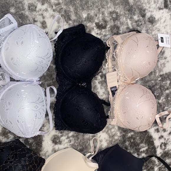 Bundle of size 34C push-up bras! Never worn!! - Picture 2 of 3